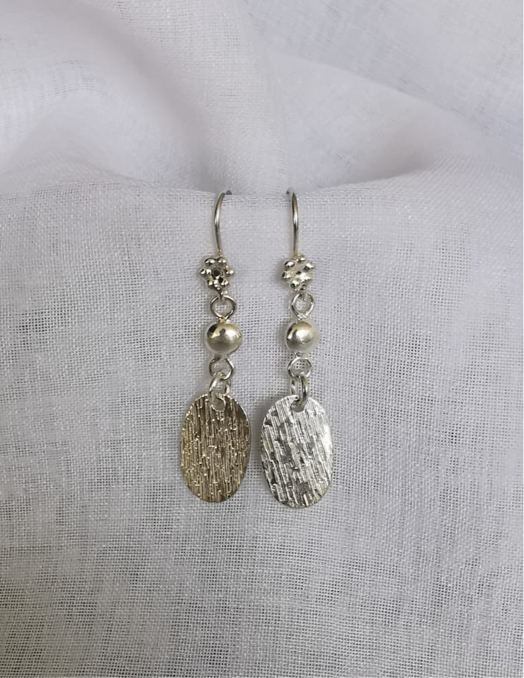 (15350-706) Aretes de plata