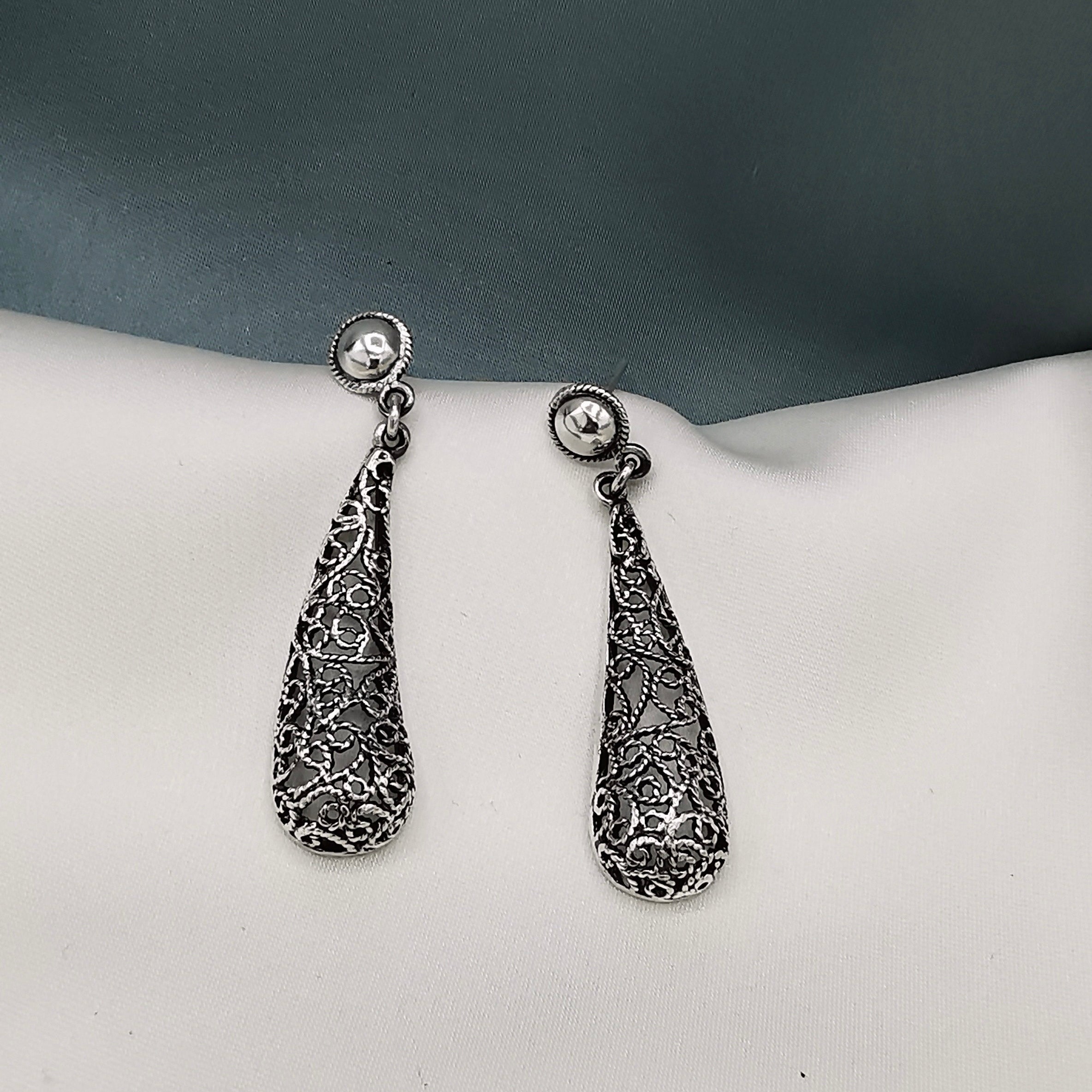 Aretes de plata quemada (15325-058)