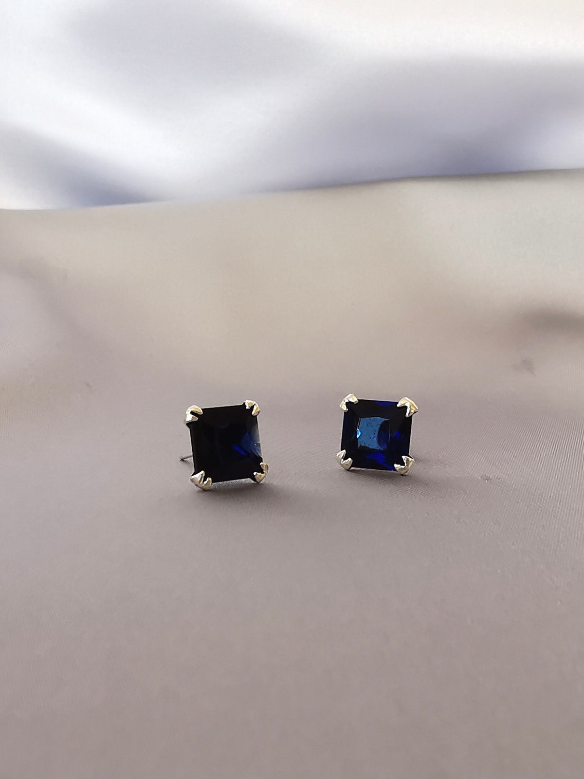 Aretes zirconia azul (02225-330)