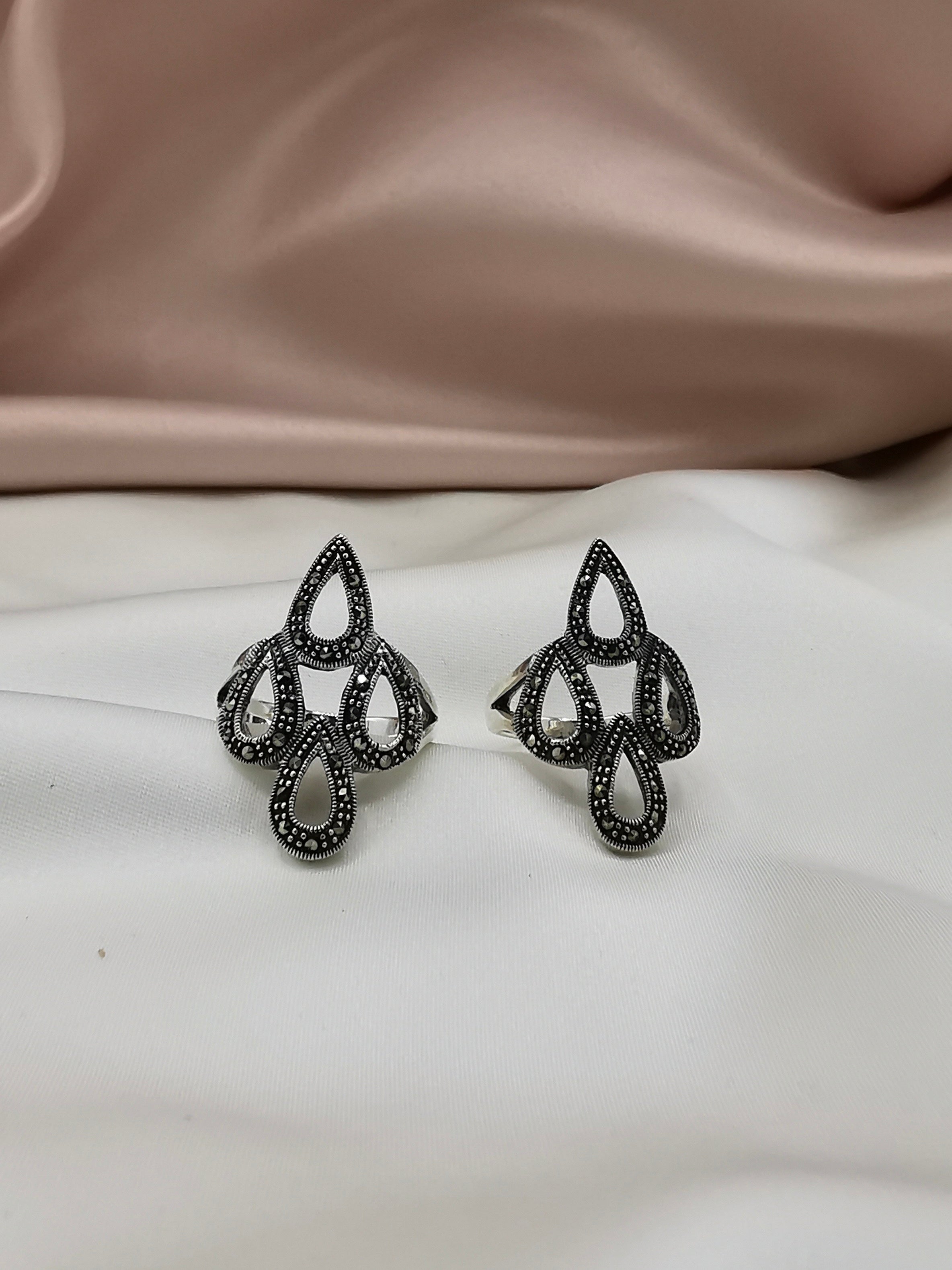 Anillo de gota con zirconia (09475-178)
