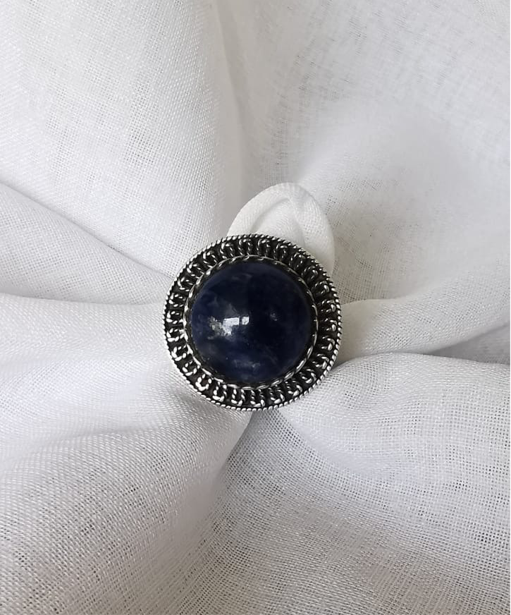 (12650-888) Anillo redondo de lapislázuli