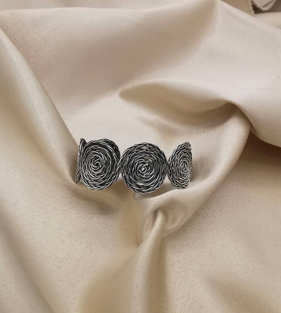 Pulsera aro de círculos plata envejecida (051650-043)