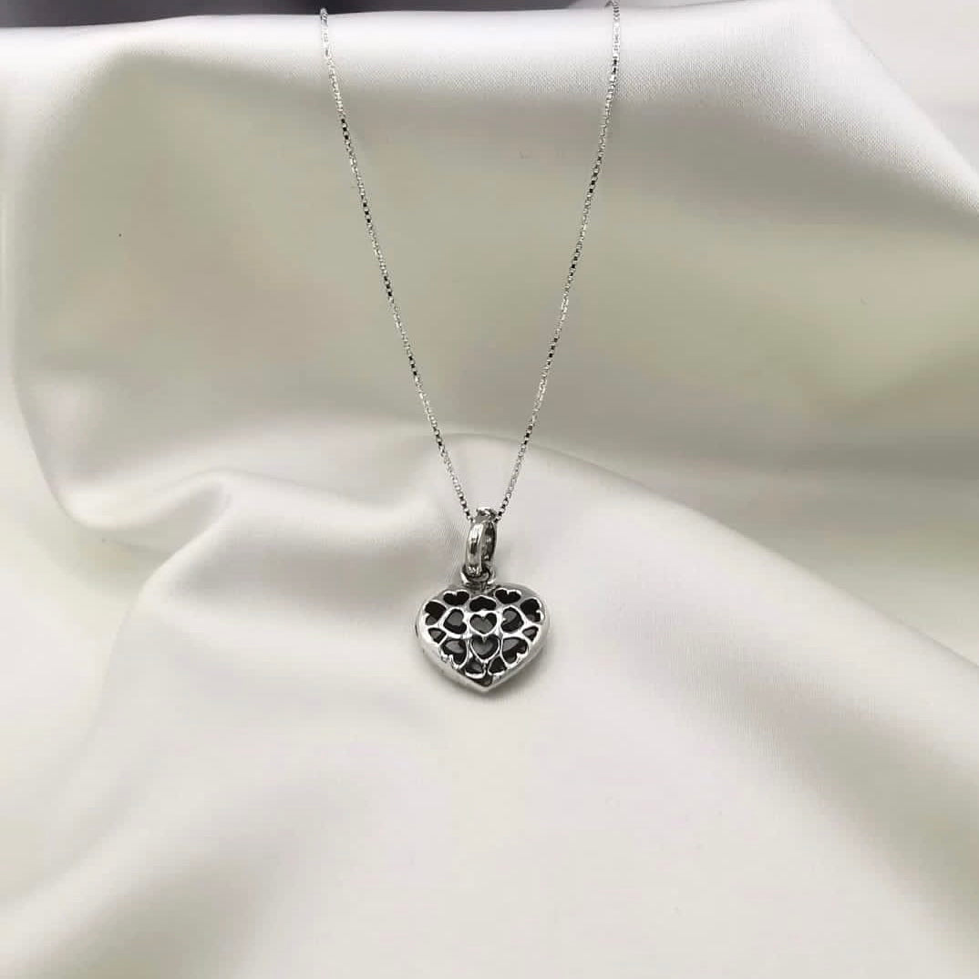 Dije de corazón con corazones (04200-901)