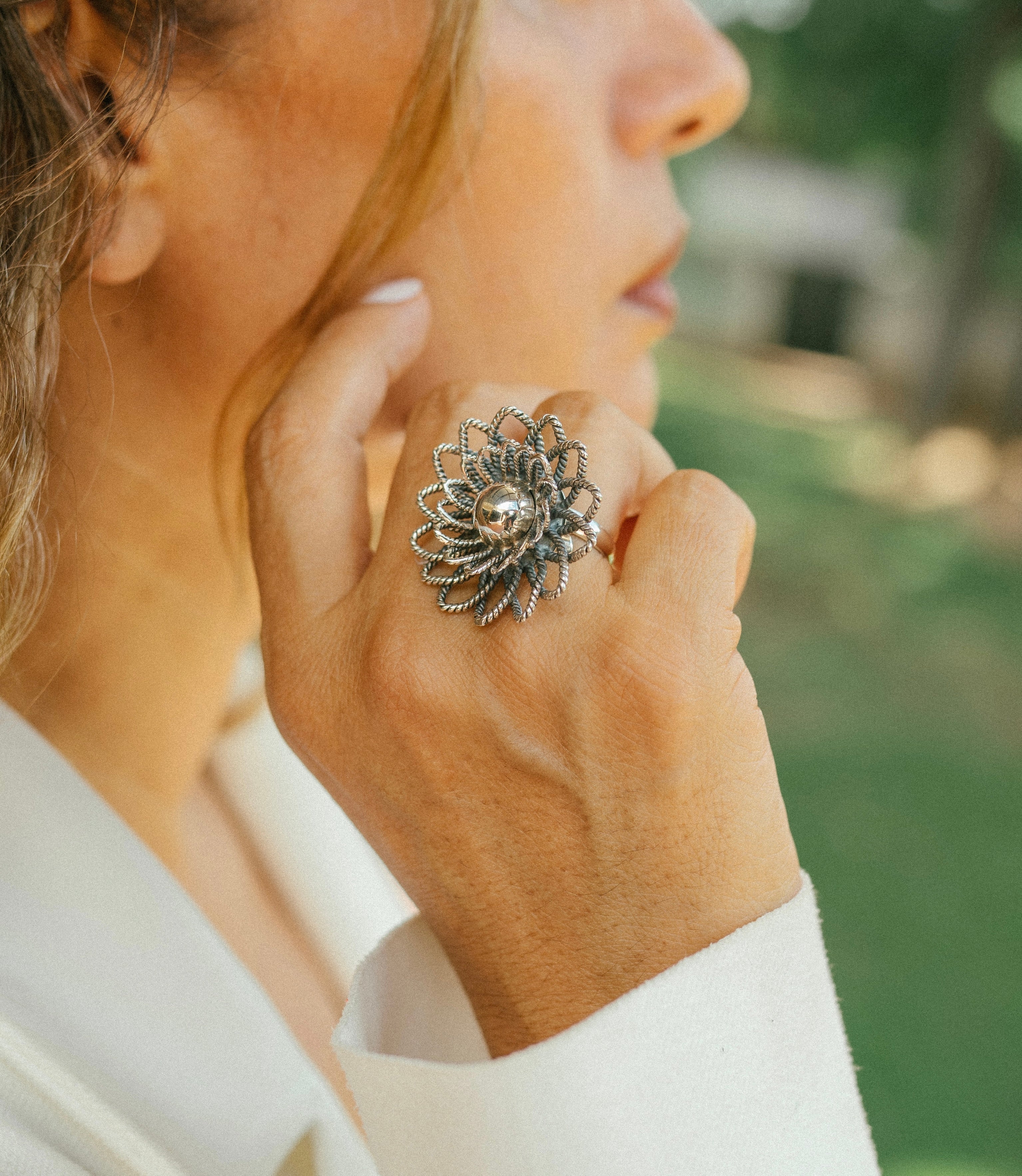 Anillo flor envejecida (01650-501)