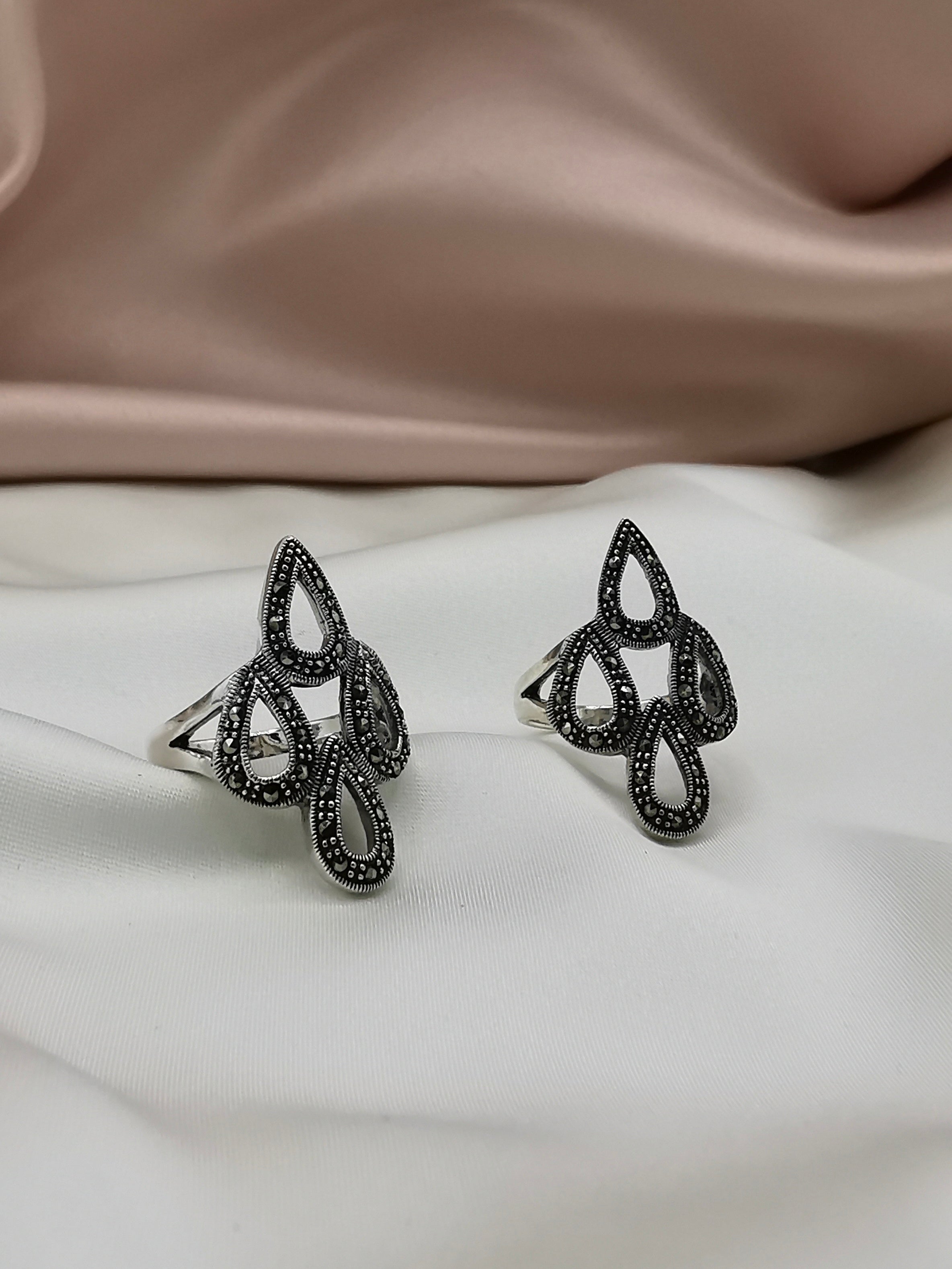 Anillo de gota con zirconia (09475-178)