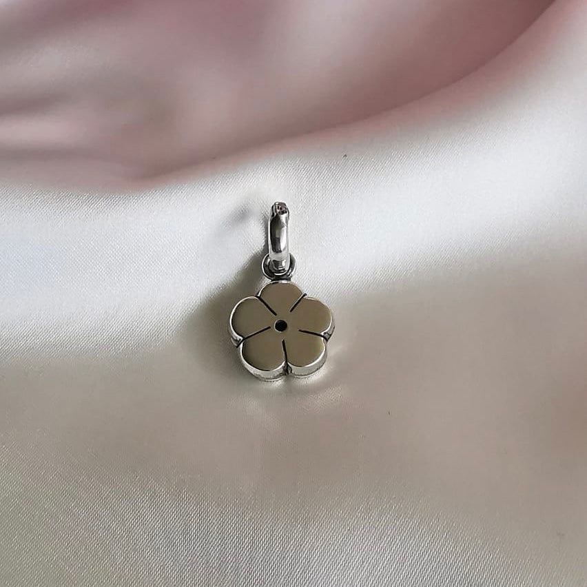 Dije de flor (04150-030)