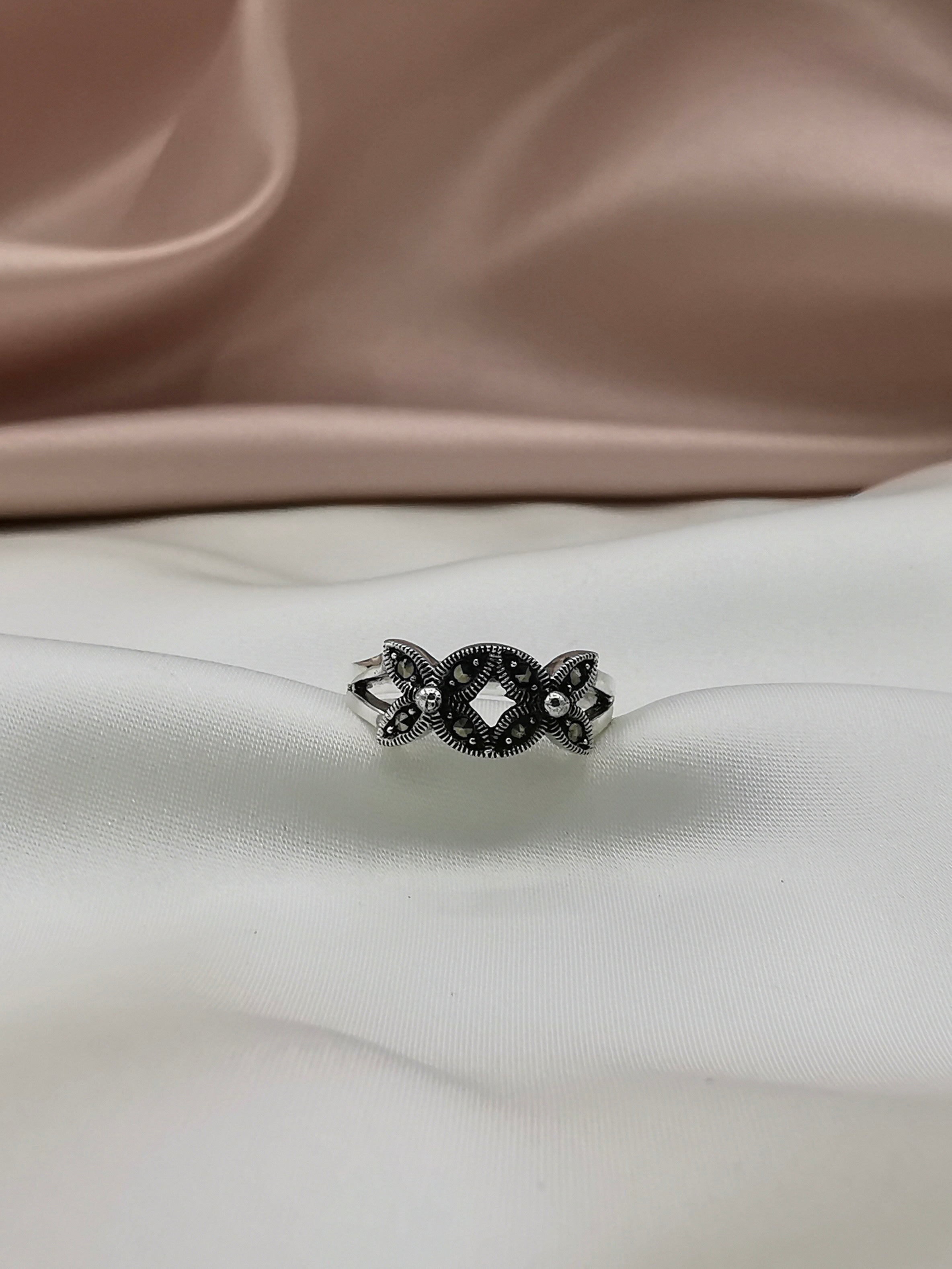 Anillos flores con zirconias (09300-009)