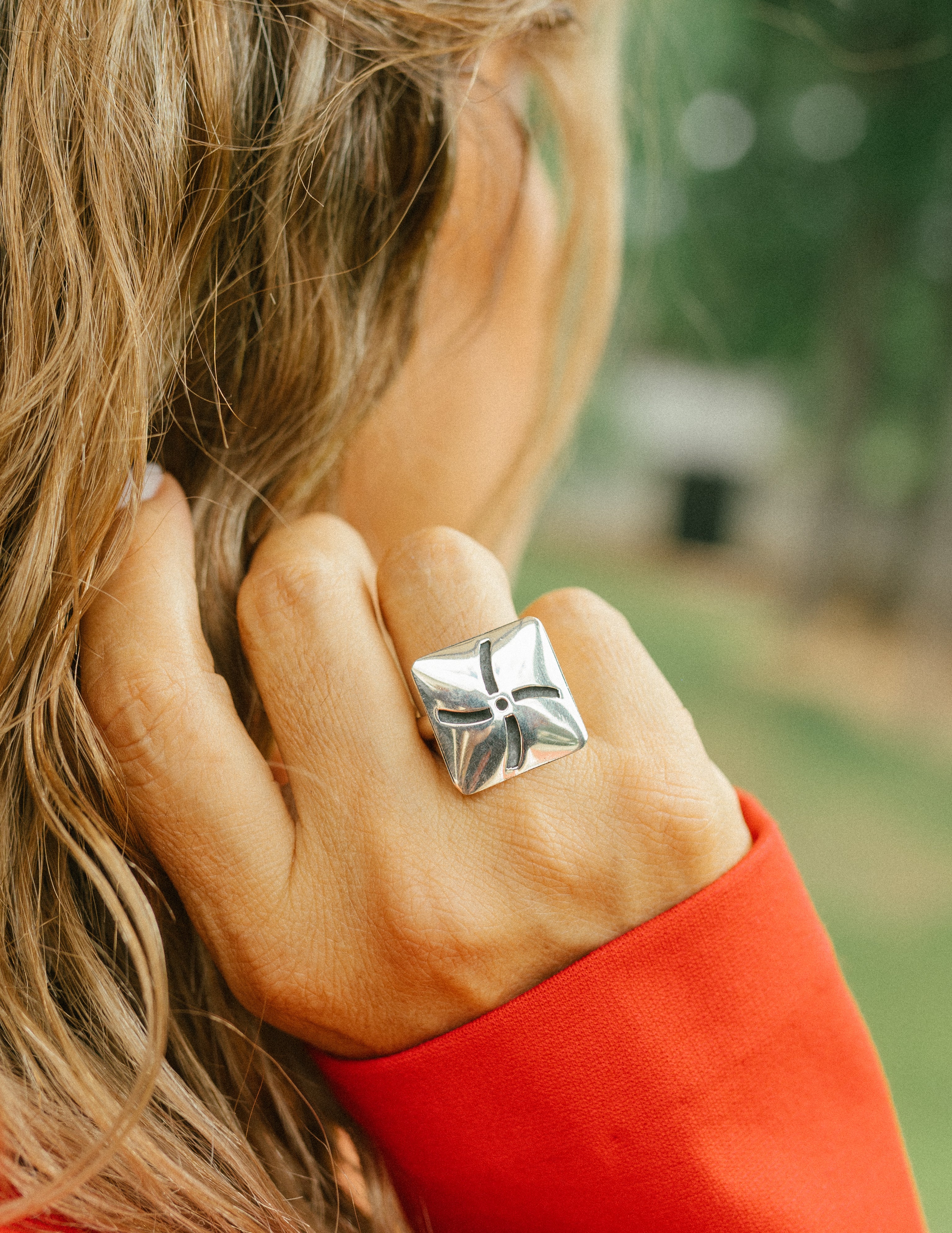 Anillo diseño cuadrado (01275-565)