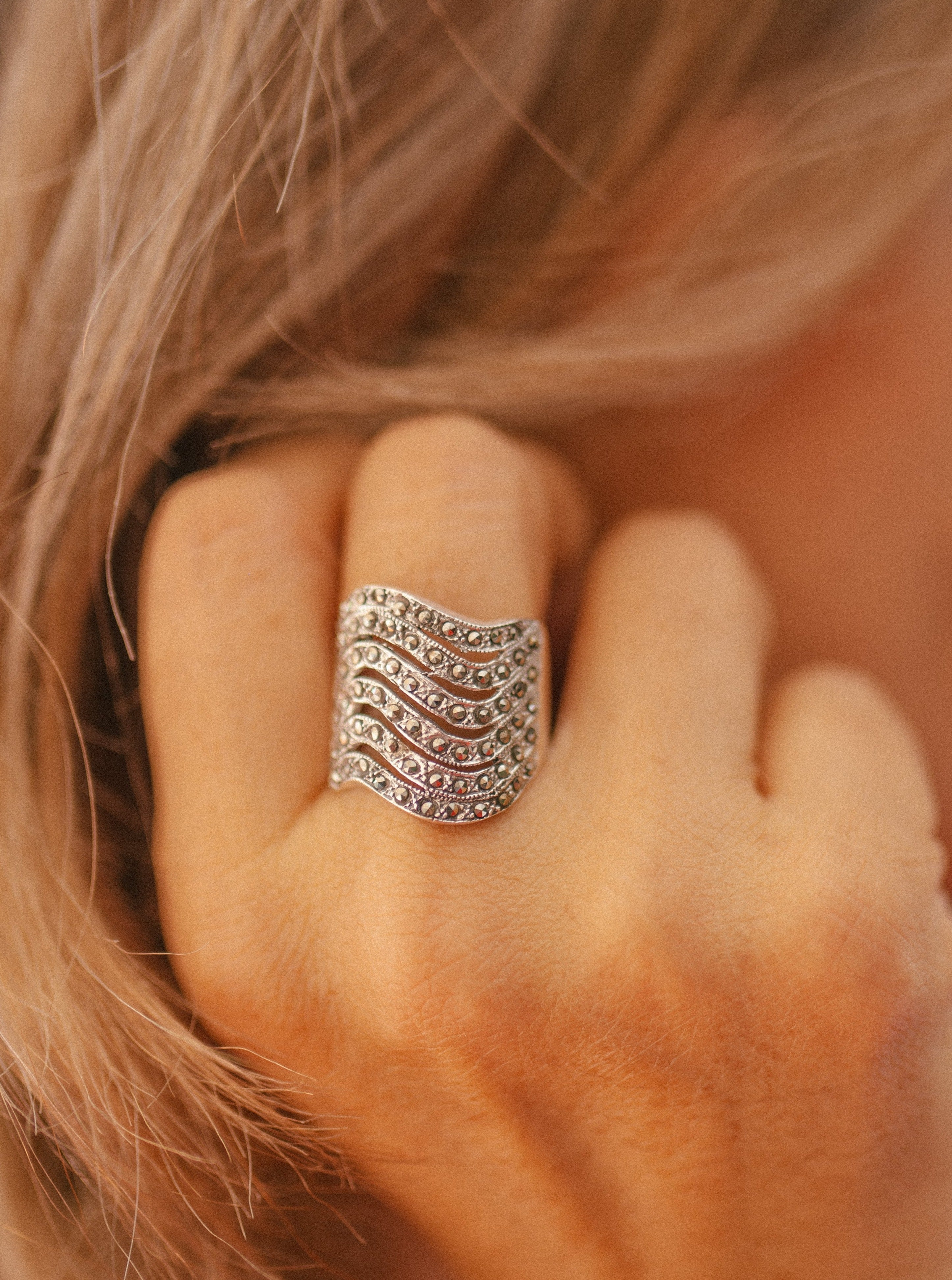 (09475-165) Anillo de zirconia y acerina