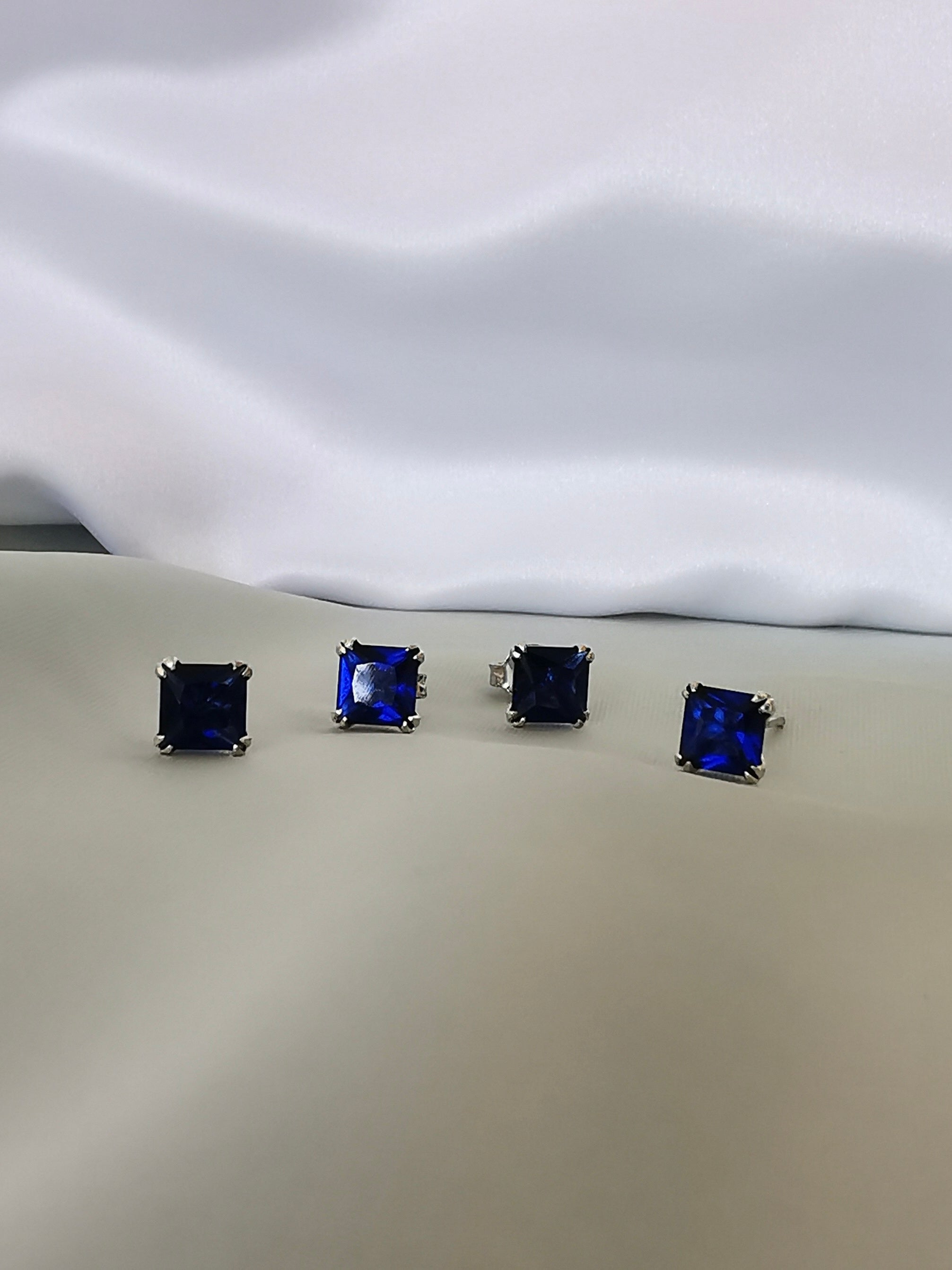 Aretes cuadrados zirconia azul (02175-326)