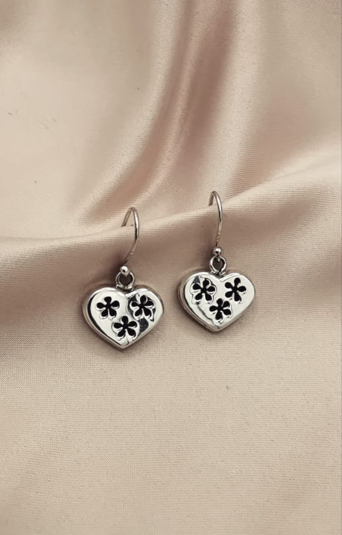 Aretes colgantes corazón (02350-040)