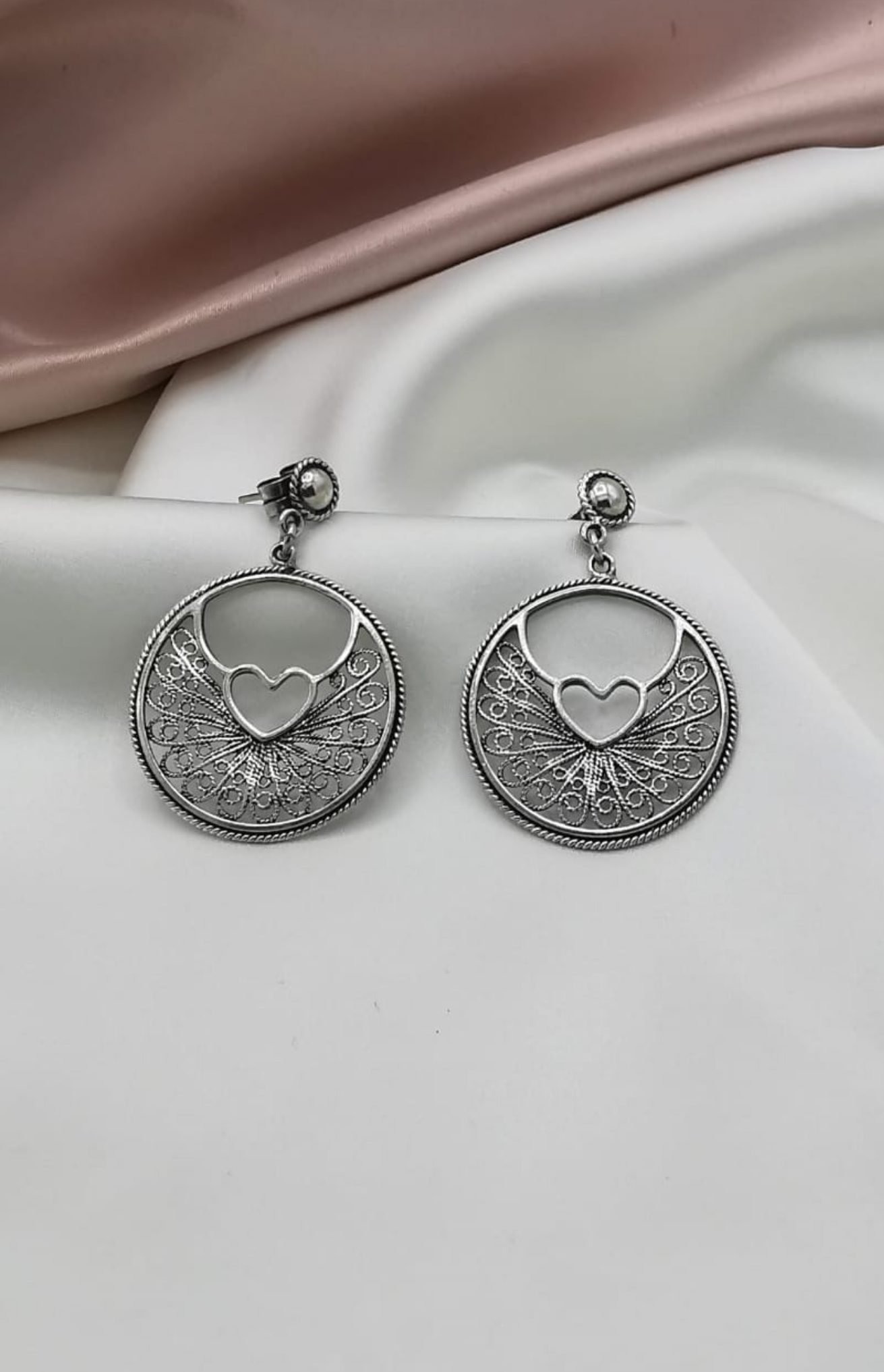 Aretes filigrana envejecida diseño corazón (15600-099)