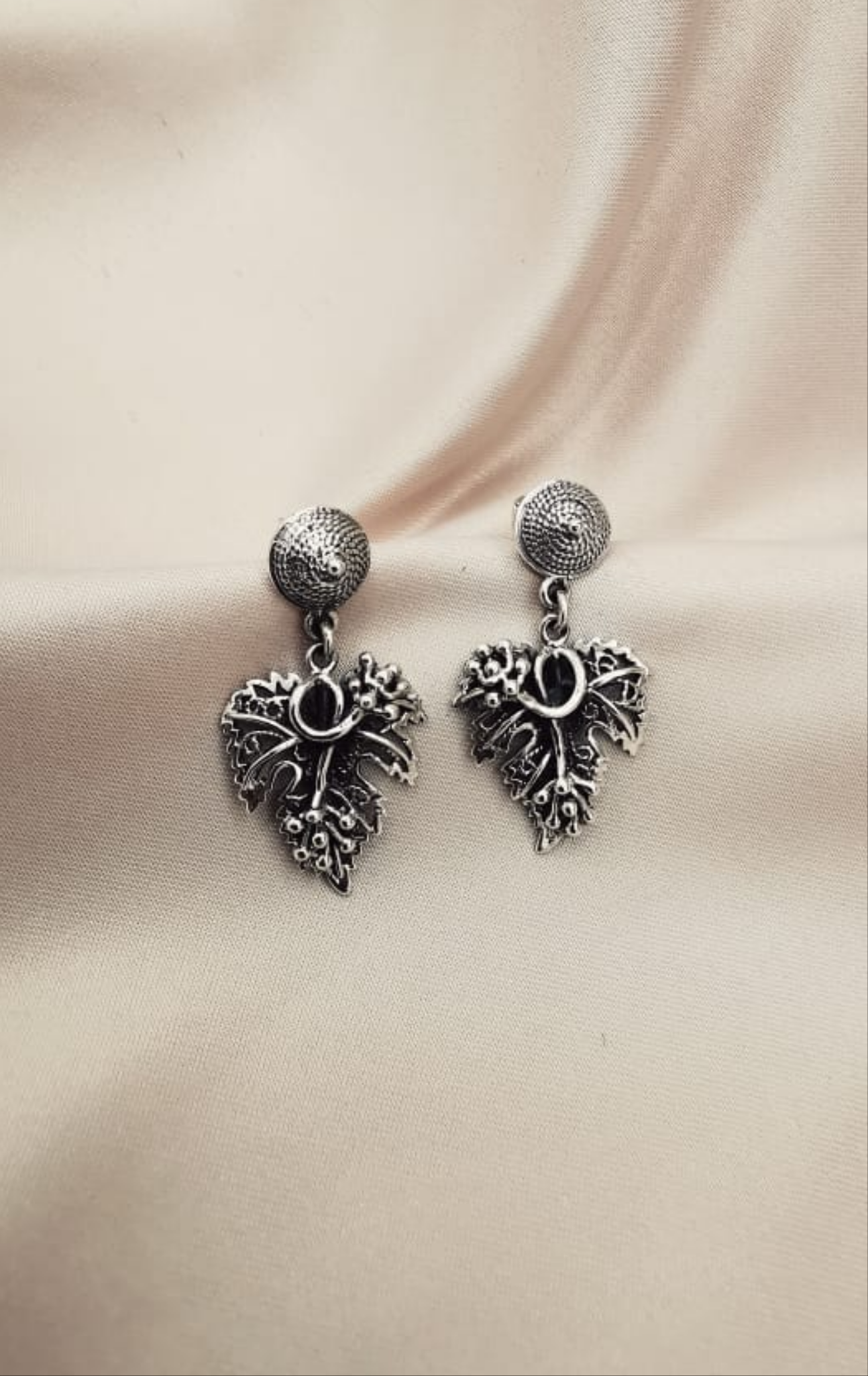 Aretes plata  envejecida diseño de hojas