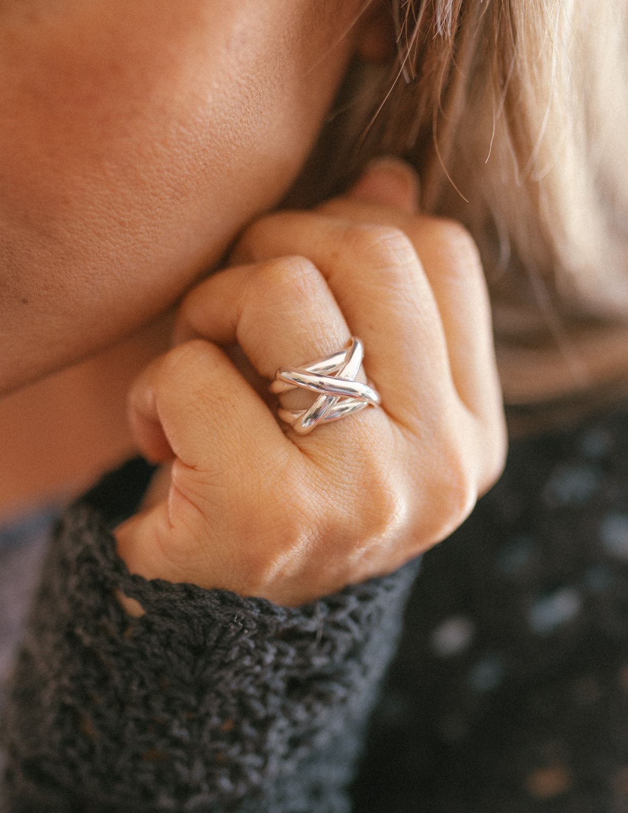 Anillo de plata diseño en x (01350-711)