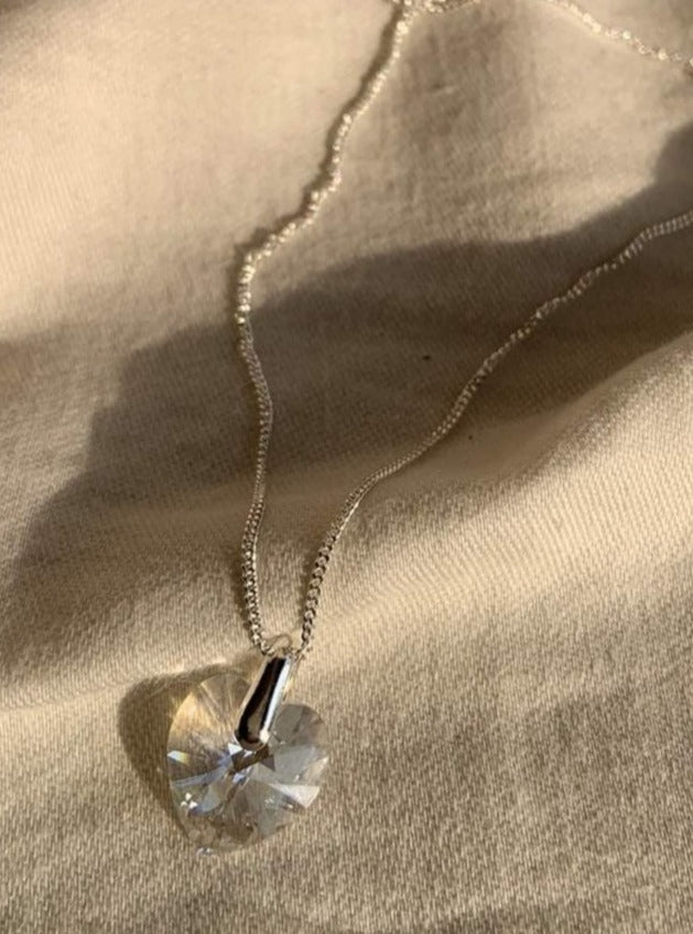 (04175-190) Dije de corazón blanco cristal Swarovski