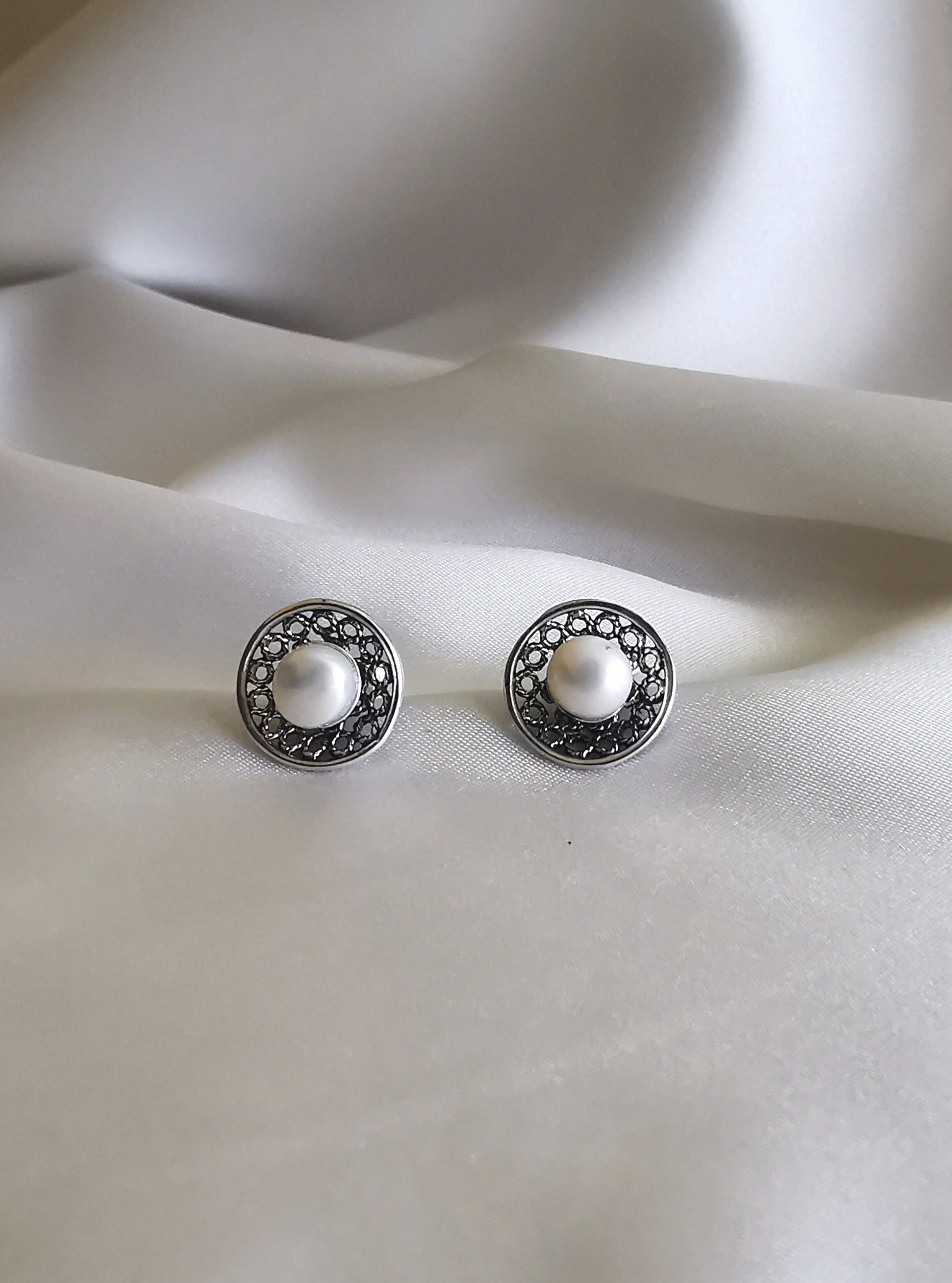Arete plata envejecida con perla (022275-008)