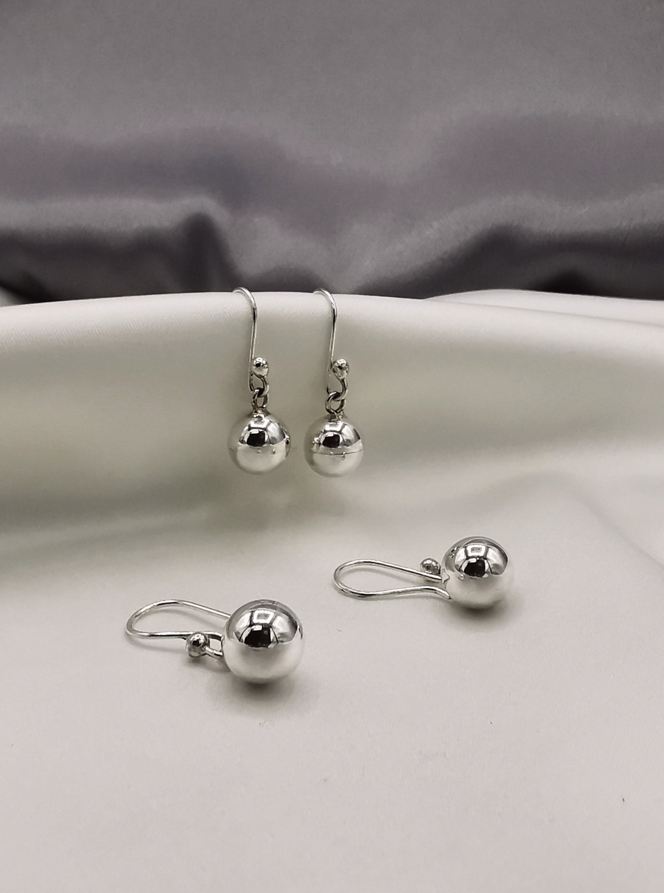 Arete de bola plata brillante (02150-216)