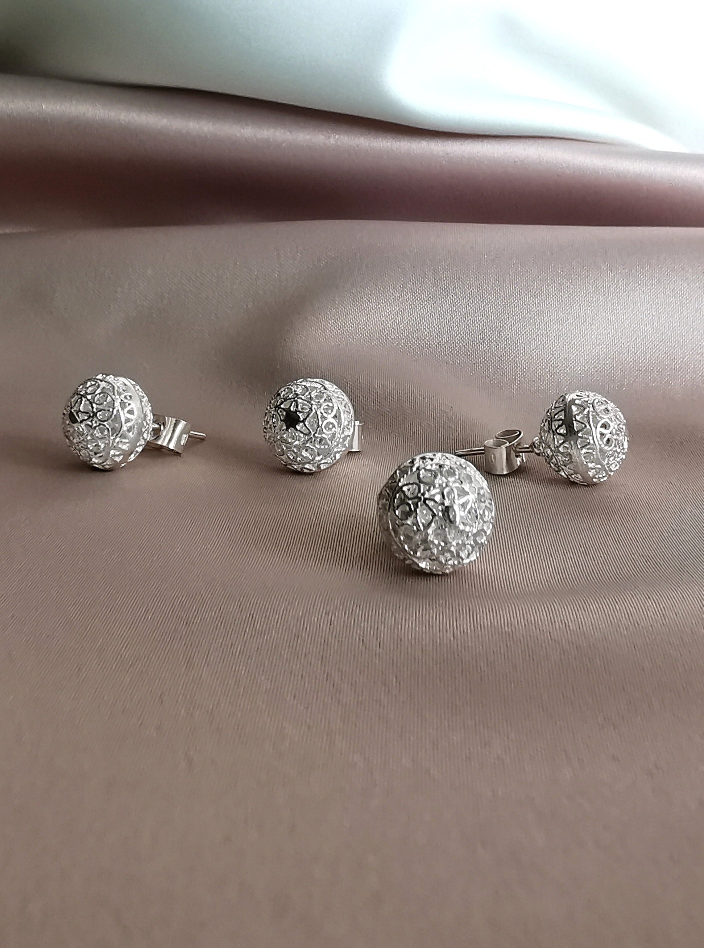 Arete de bola plata en filigrana (022275-048)