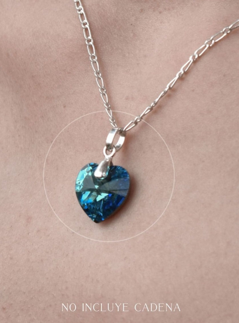 (04175-142)Dije de corazón de cristal swarovski azul