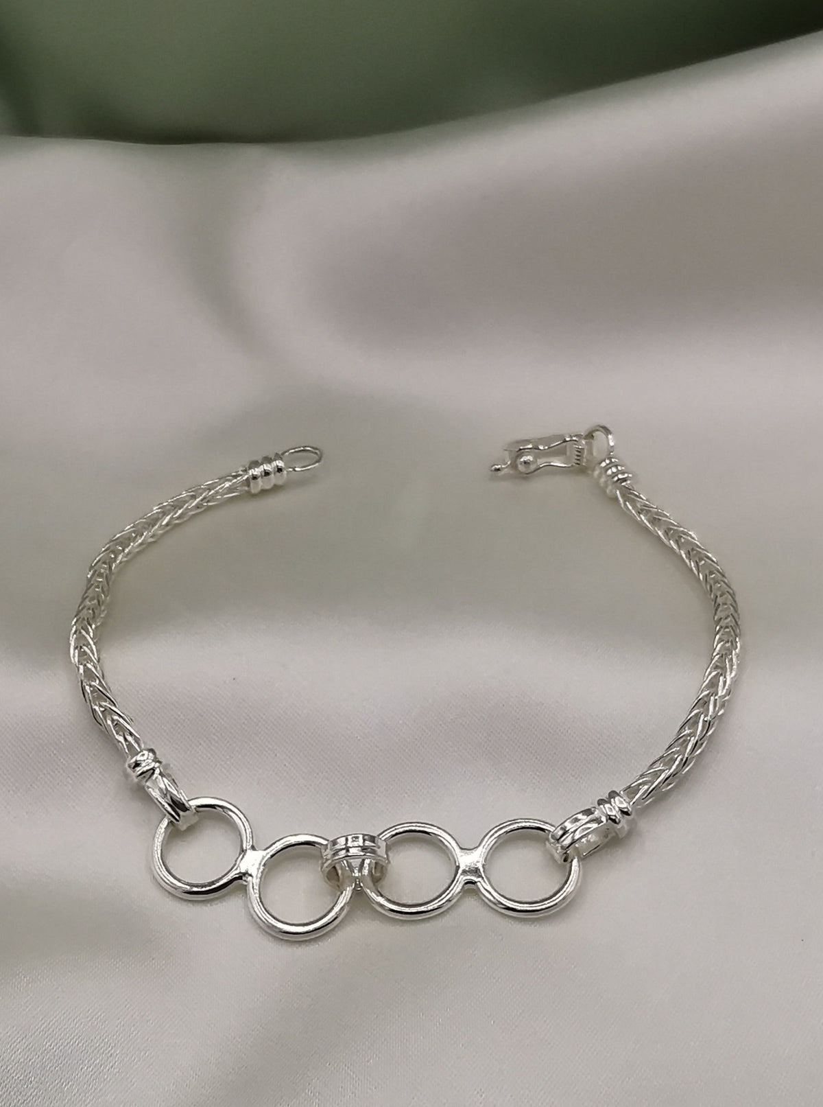 (06350-016) Pulsera  lazo espiga con círculos