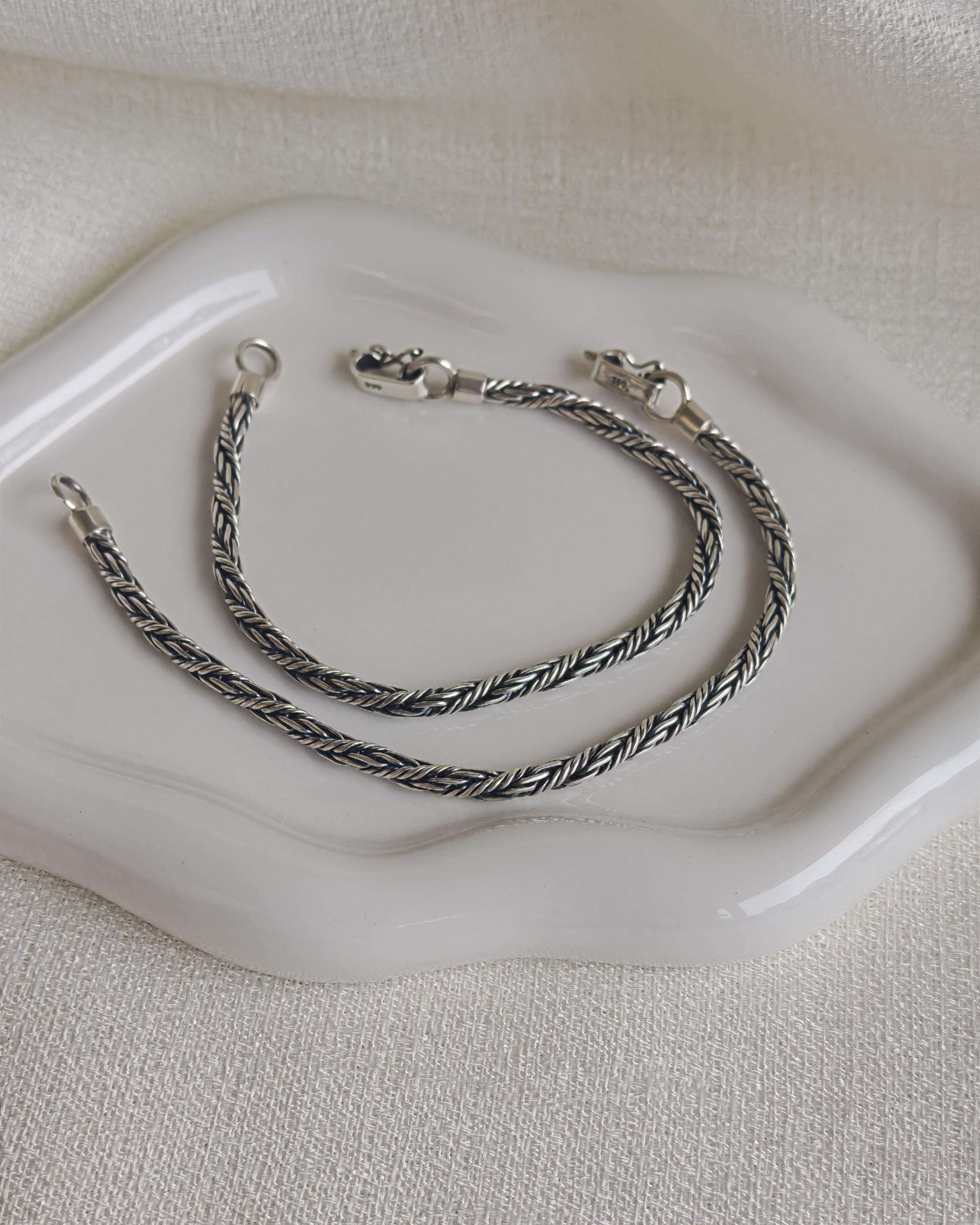 (171000-14.5) Pulsera Entrelazada en Plata Envejecida