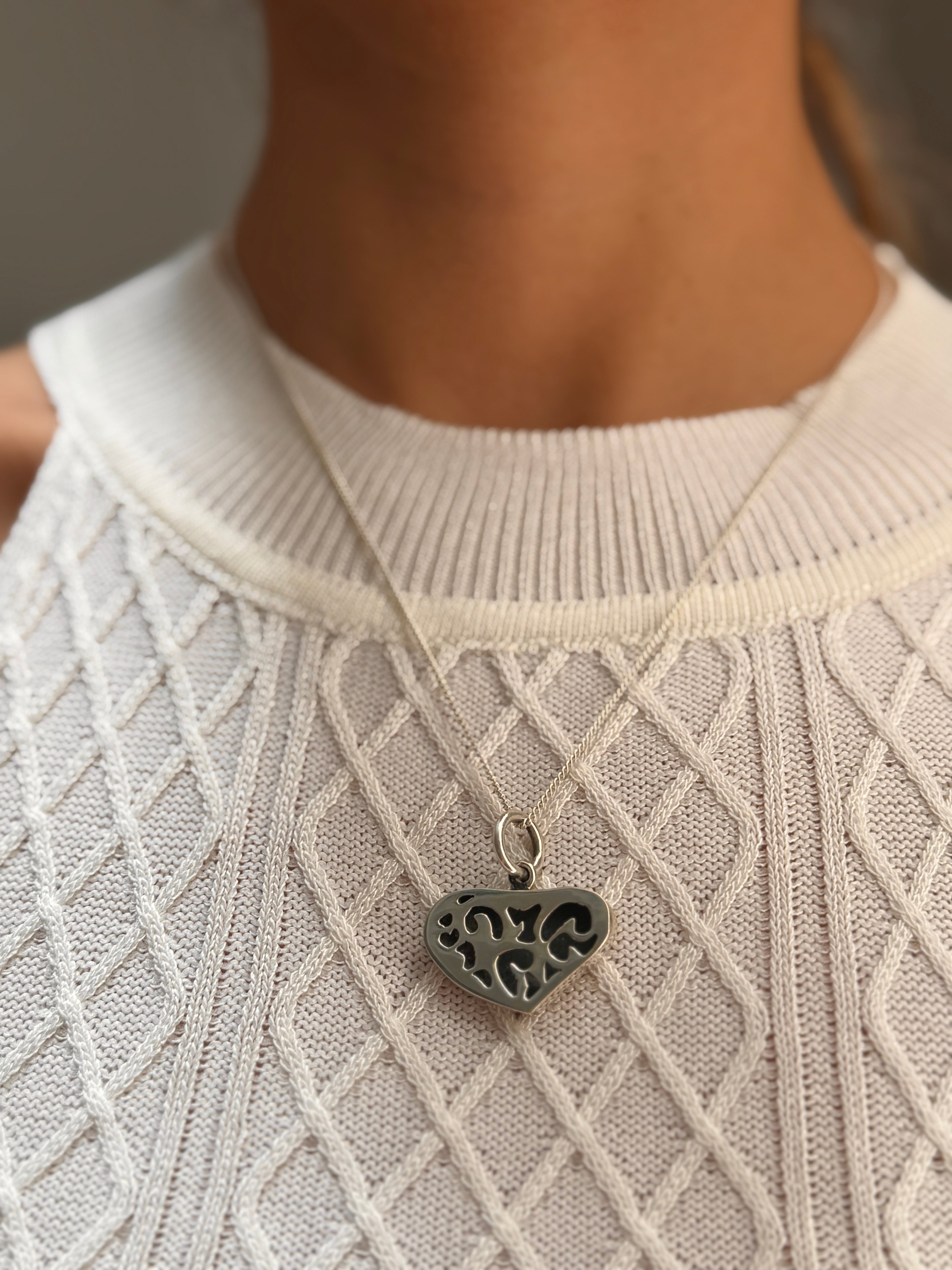 Dije de corazón