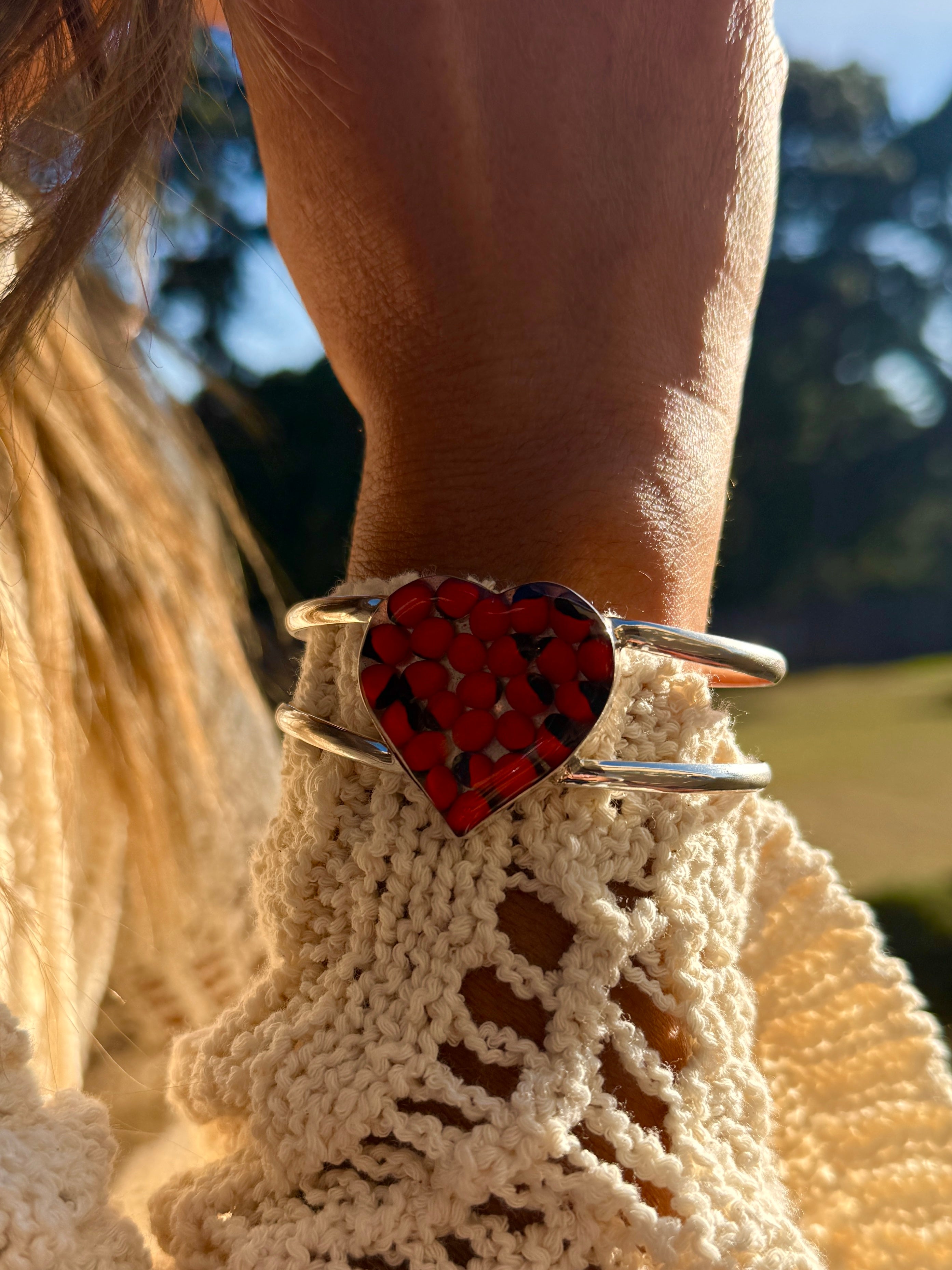 Pulsera de aro con Huayruro