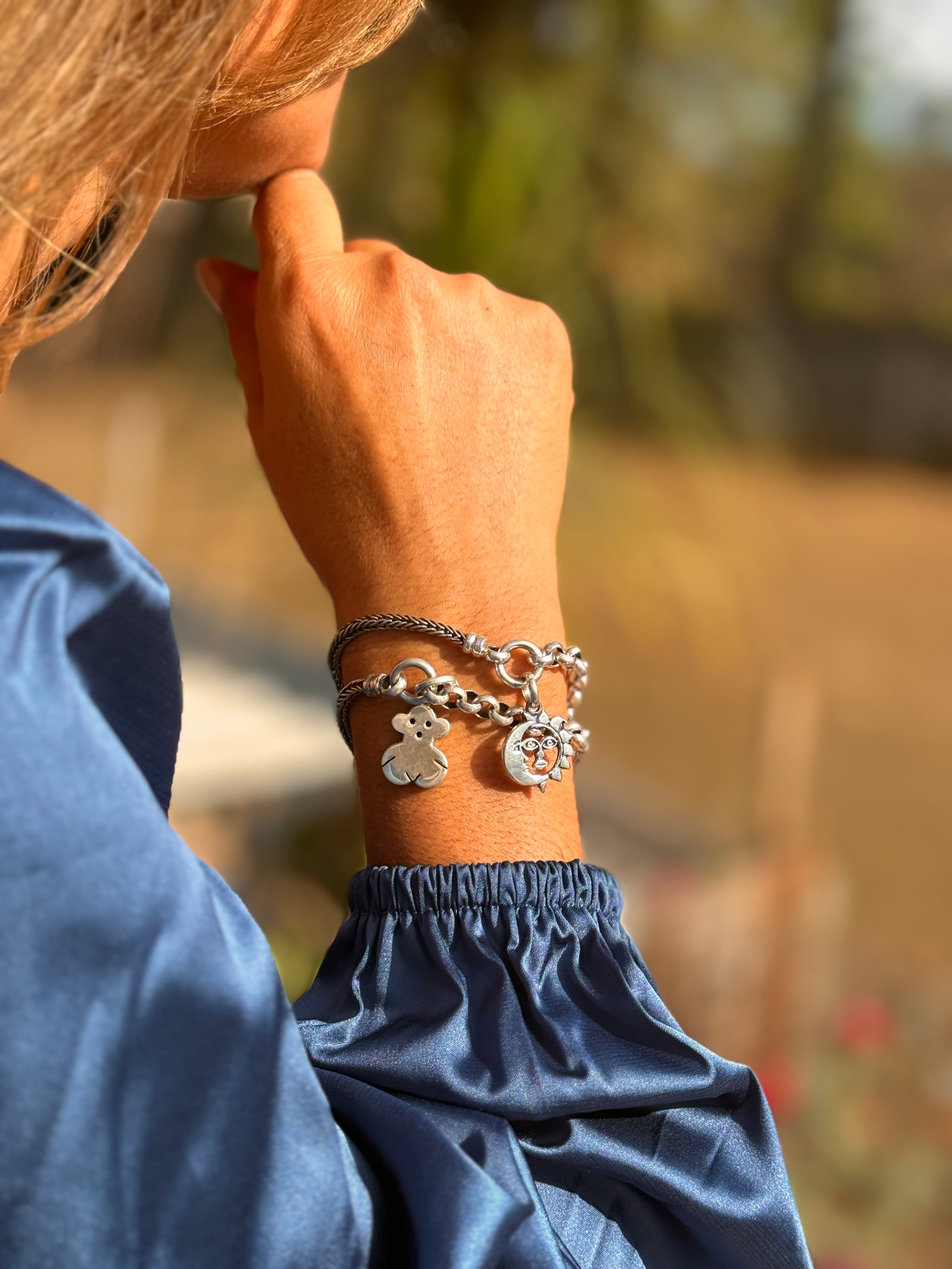 (171400-15.8) Pulsera de Oso Tous y Sol luna