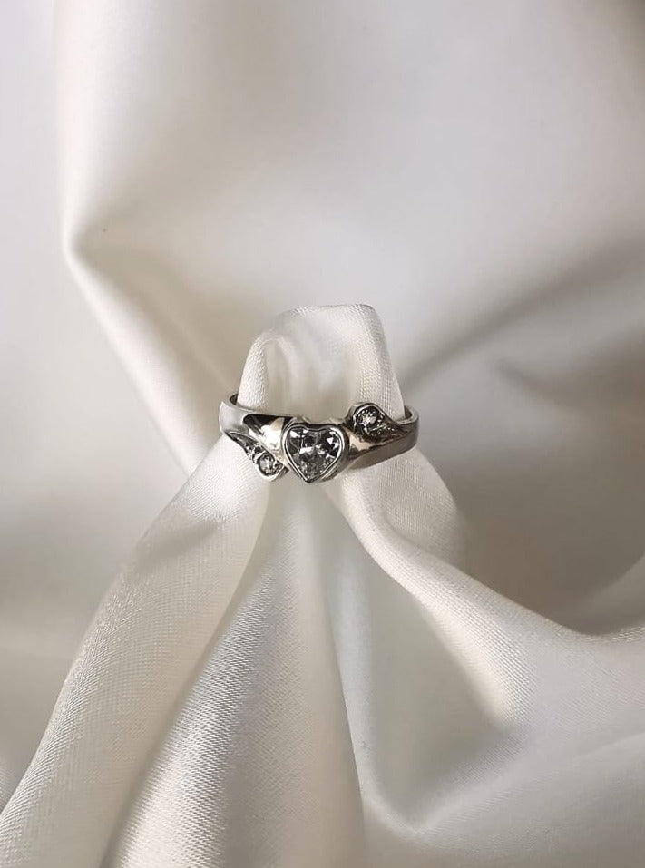 (09300-097)  Anillo de zirconia y acerina