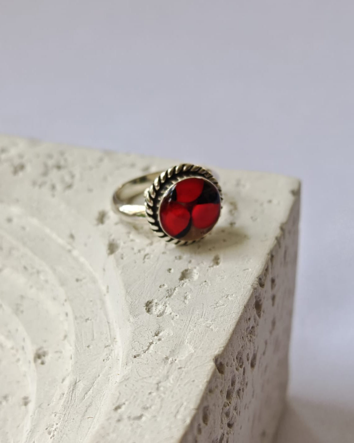 Anillo de Piedra Huayruro