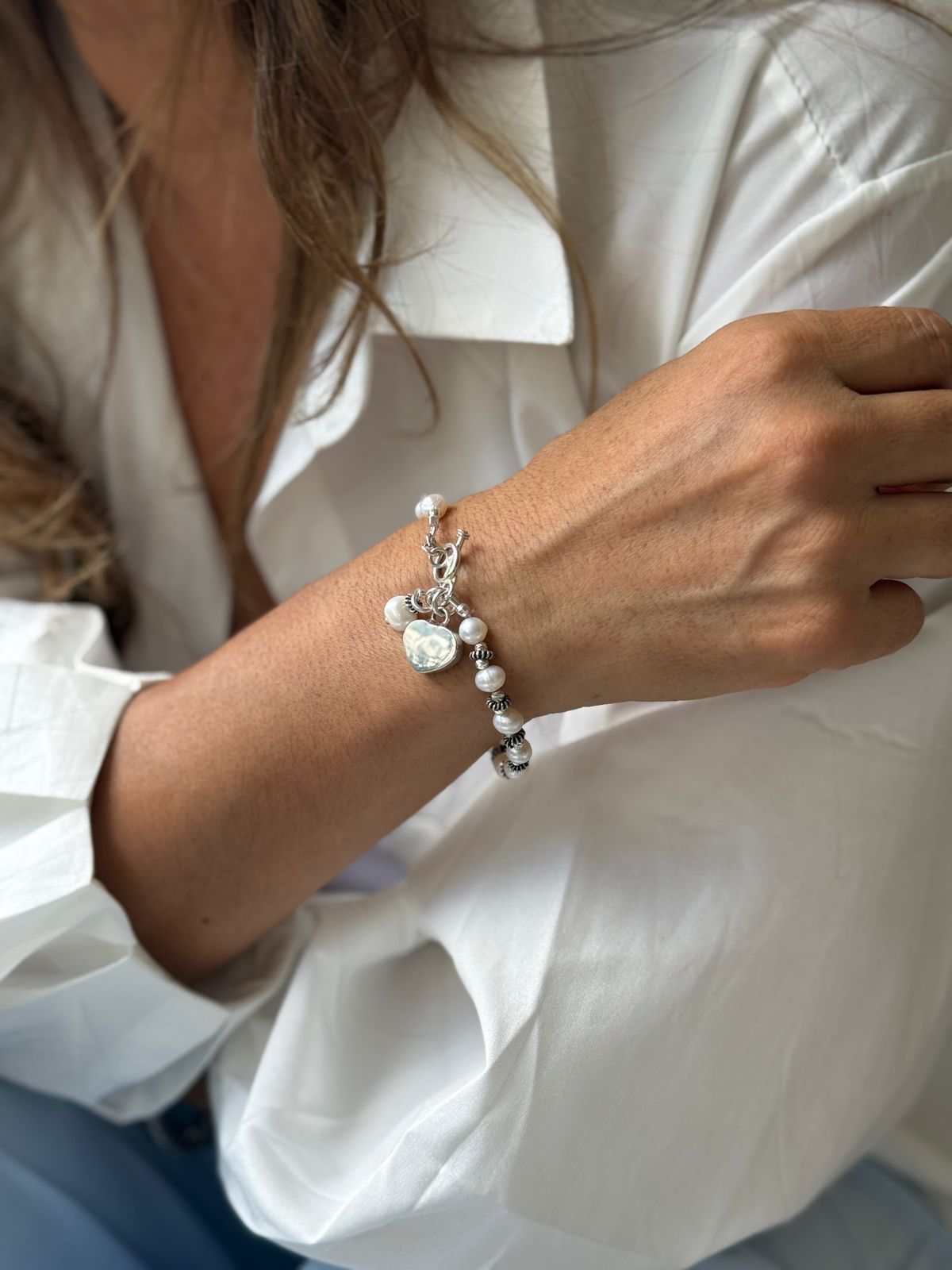Pulsera de Perlas con Dije de Corazón