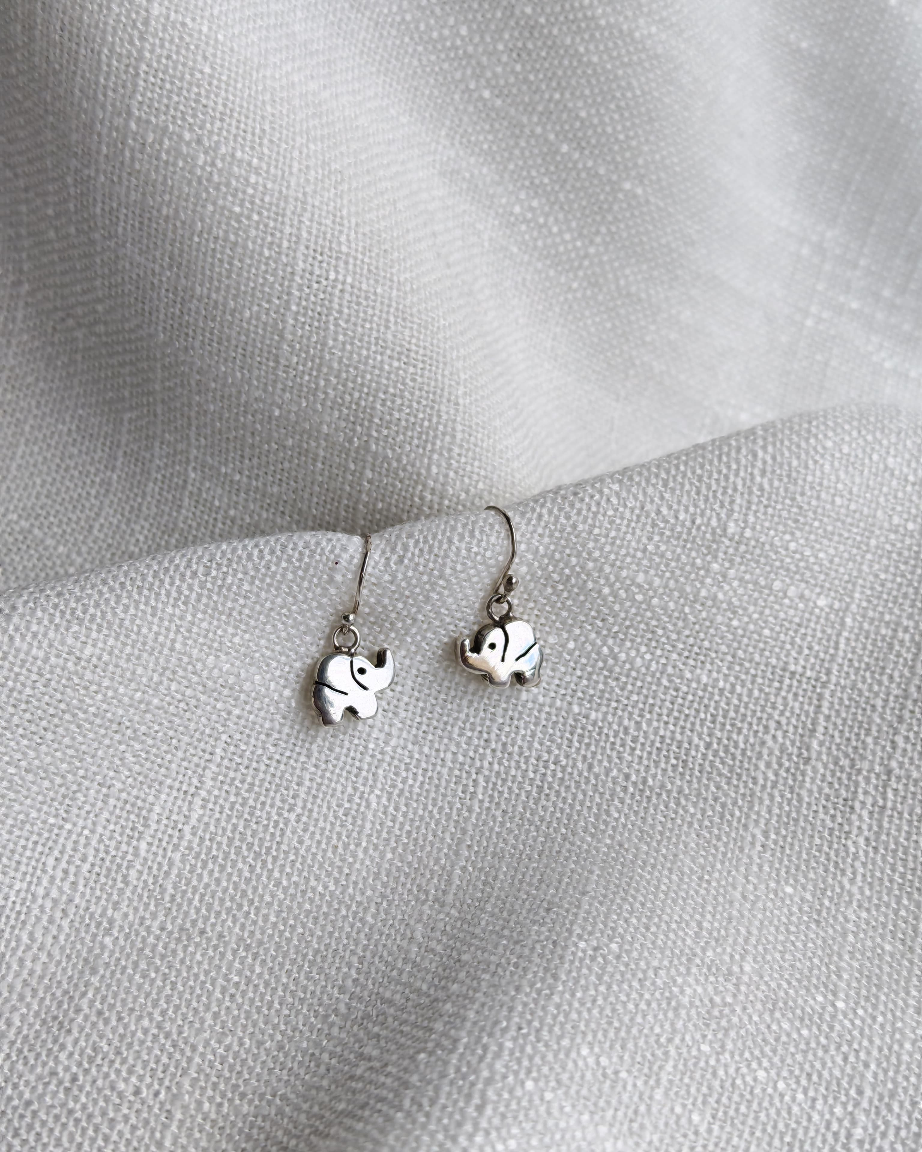 Aretes de elefante (02200)