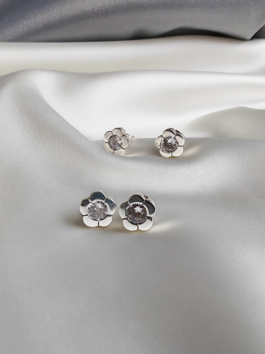 Aretes de flor con zirconia (02200)