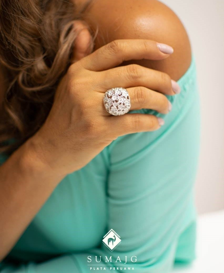 Anillo diseño rositas (01525-135) - Sumajg Joyas